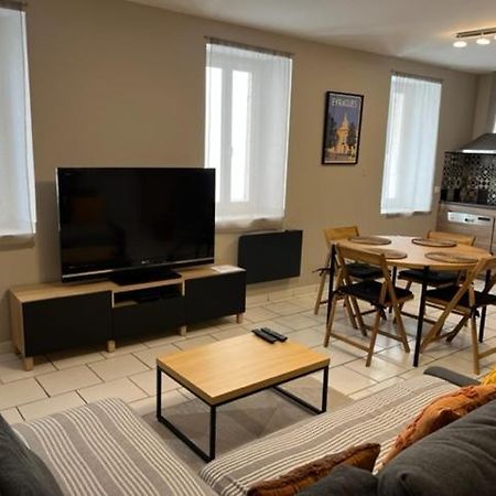 Bel Appartement 2 Chambres Au Coeur Du Village Eyragues Экстерьер фото