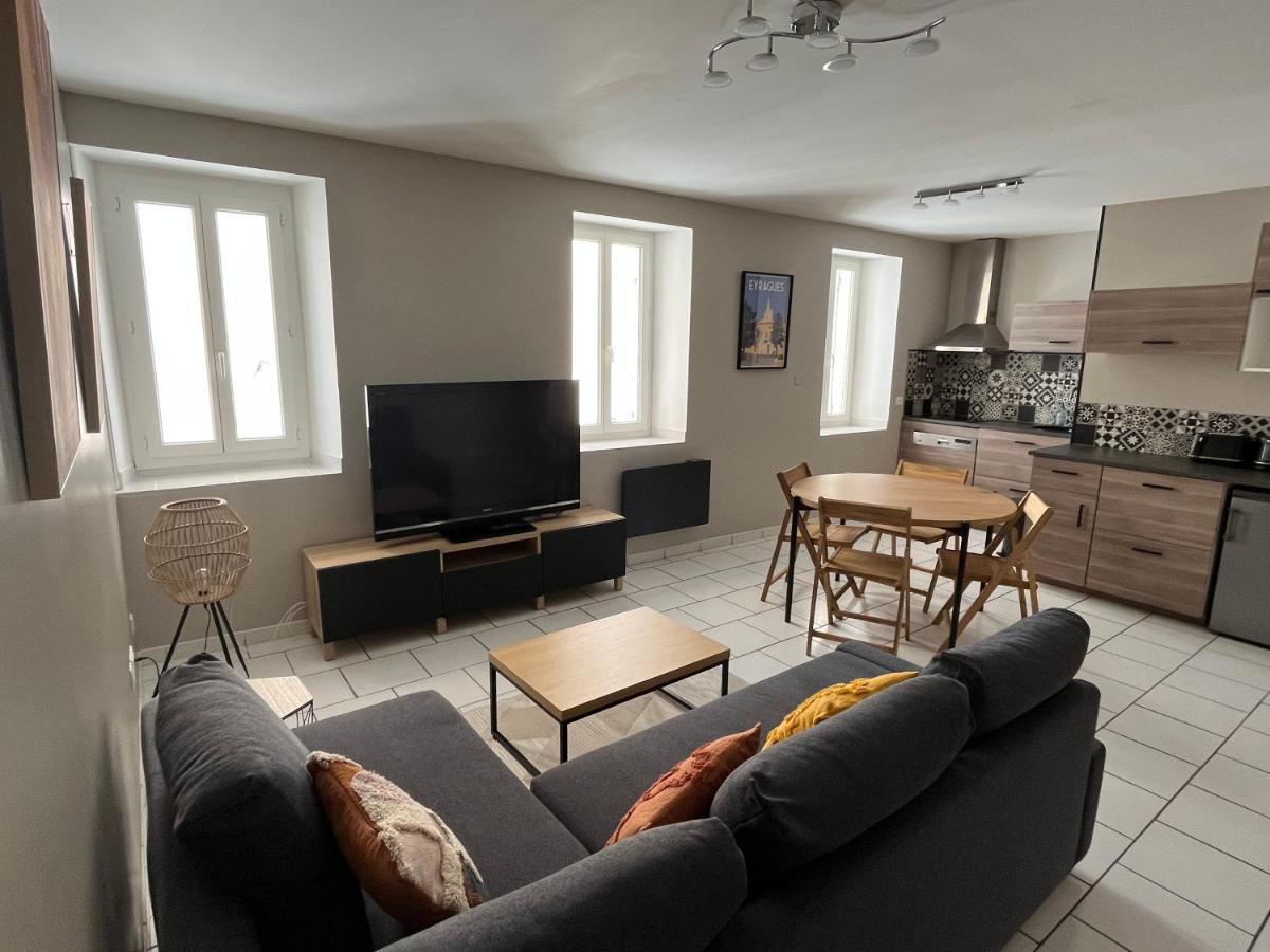 Bel Appartement 2 Chambres Au Coeur Du Village Eyragues Экстерьер фото